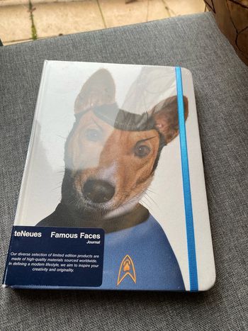 Rare Carnet Famous Face journal Dog Neuf