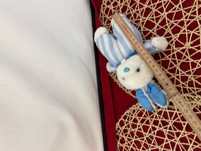 PAMPERS DOUDOU PELUCHE LAPIN RAYE VINTAGE BLANC ET BLEU - photo numéro 3