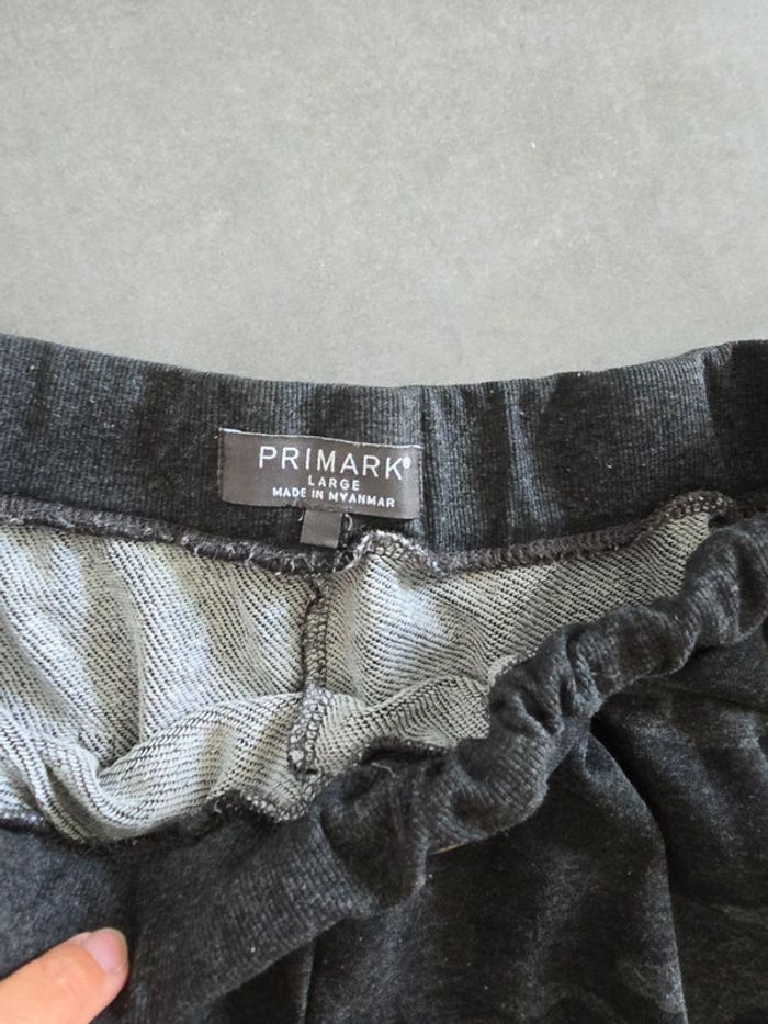 Short gris - photo numéro 3