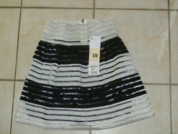 jupe bicolore neuve taille S/M