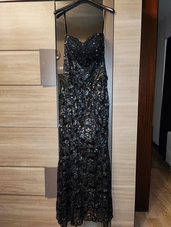 Robe de soirée scintillante - photo numéro 3