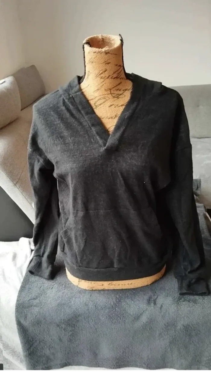 Sweat pull doux taille XS anthracite a capuche - photo numéro 2
