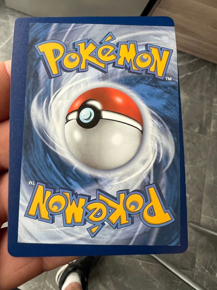 Pokémon Imposter Professor AOK 83/102 EB07 Défaut découpage - photo numéro 7