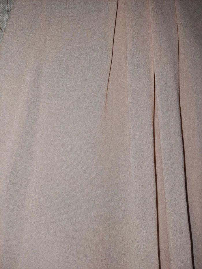 Robe beige femme fluide dentelle doublée micro tâches qu'on ne voit que sur photo new collection M - photo numéro 3