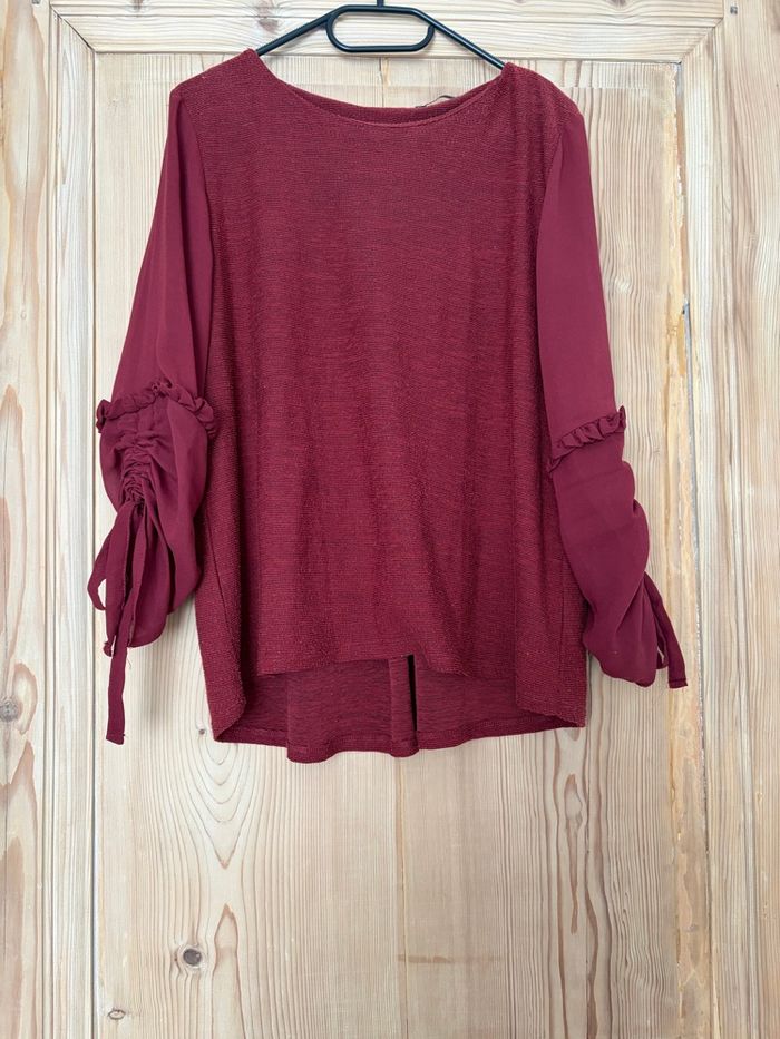 Top bordeau manches transparentes