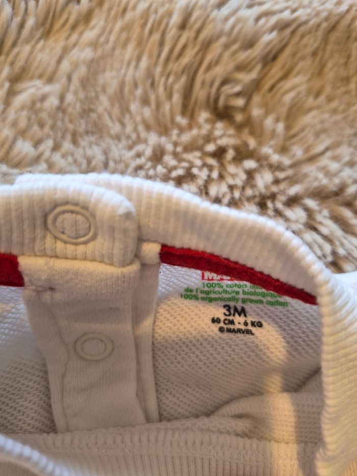 Pull Avengers avec pantalon - photo numéro 3