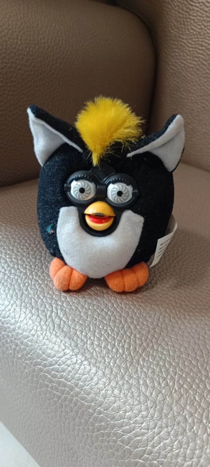 Peluche Furby pingouin - photo numéro 3