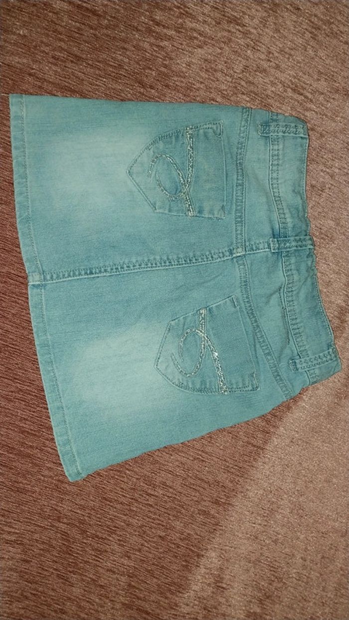 Jupe en jean 8 ans Très bon état - photo numéro 8