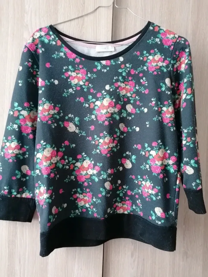 Pull à fleur