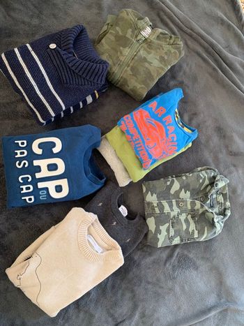 Lot de 9 vêtements garçon 5 ans 