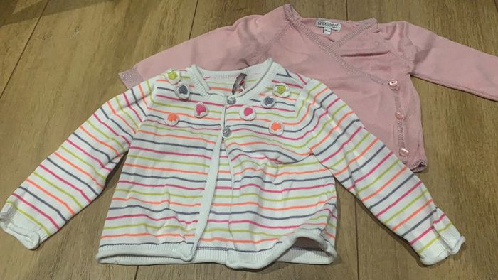 Lot de 2 gilets 9 mois