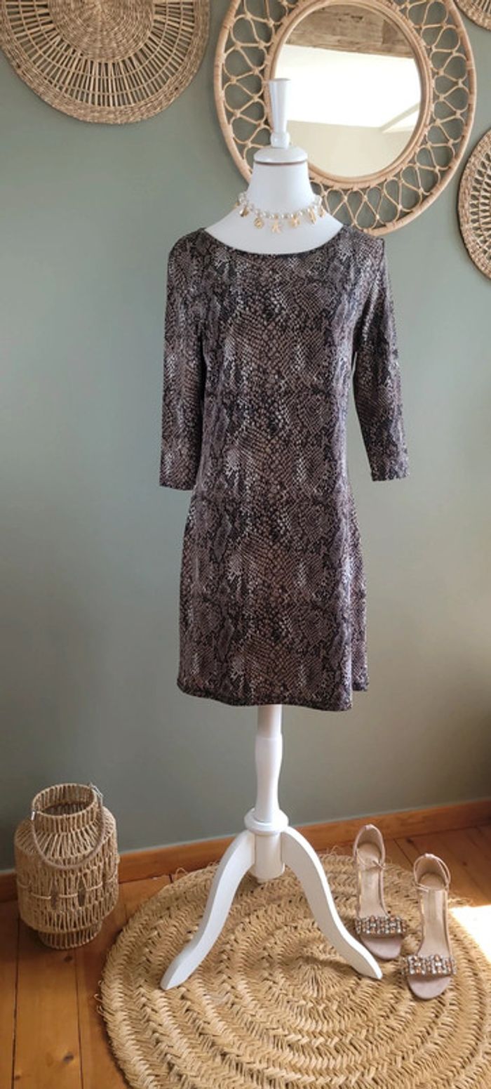 Jolie robe marronnée taille M Parfait état