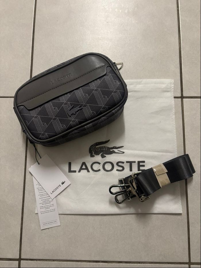 Sacoche Lacoste