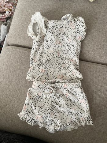 Ensemble tee shirt plus short