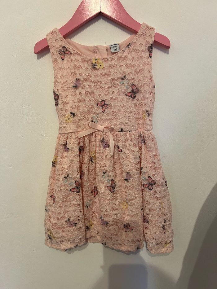 Robe papillon