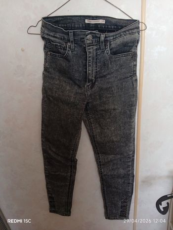Jean slim gris délavé – taille 27 – Levi’s