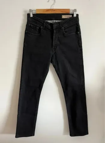 Jean slim noir Edween Pearson