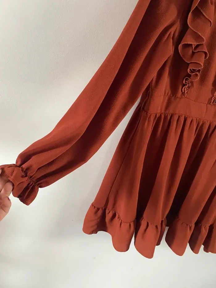 Robe manche longue  neuve - photo numéro 2