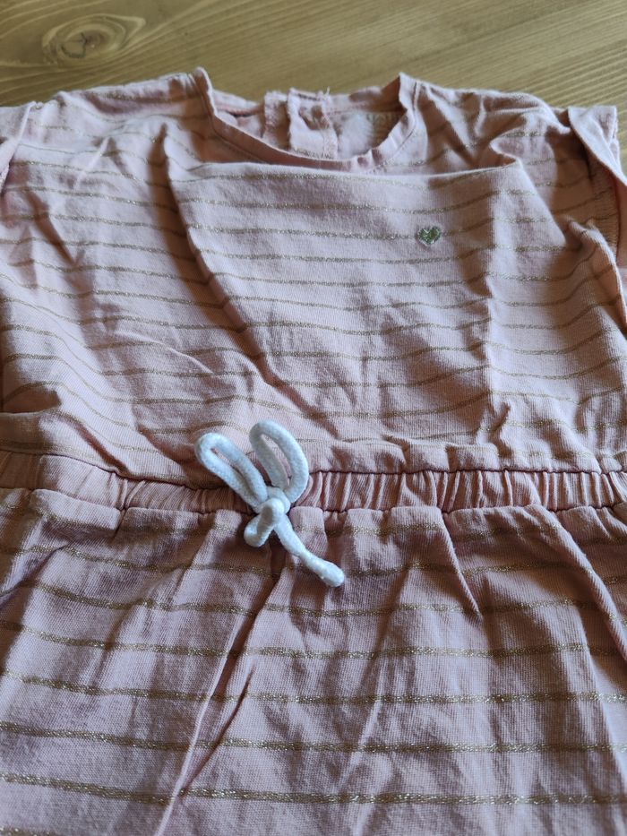Robe rose Pâle à rayure Kiabi 9 mois 🌸 - photo numéro 3