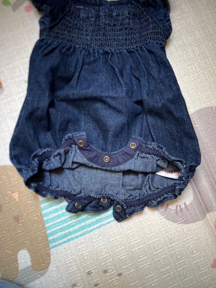 Combinaison en jean/ barboteuse - photo numéro 3