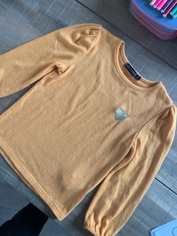 Pull orange 4 ans
