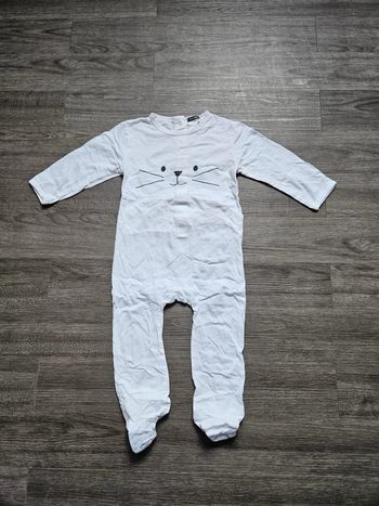 Pyjama blanc taille 24 mois