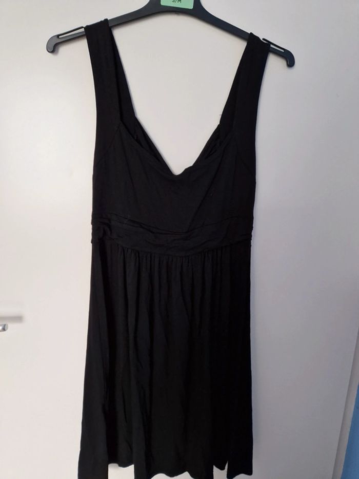 Petite robe noire taille 40 - photo numéro 2