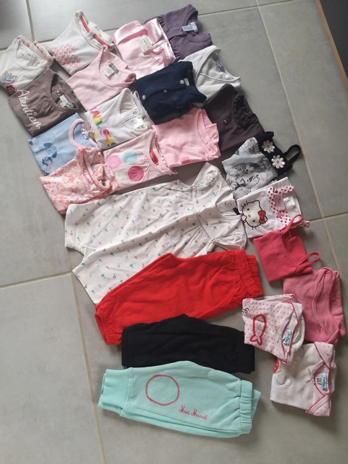 Lot de vêtements été fille en 6 mois