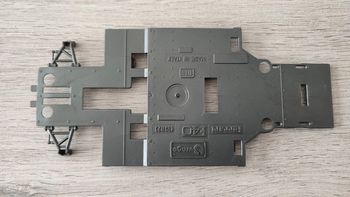 Châssis inférieur pièce détachée miniature Burago Bburago Ferrari F40 1/18 1/18e 1/18eme #B12.3