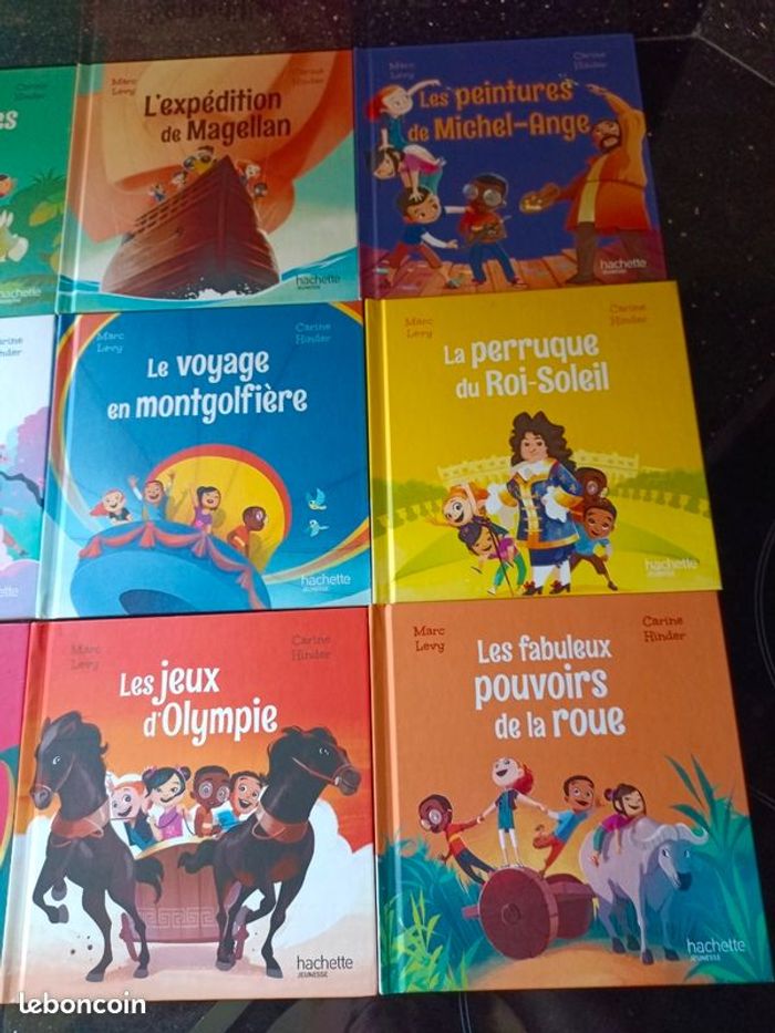 Lot de 12 livres Hachette Jeunesse