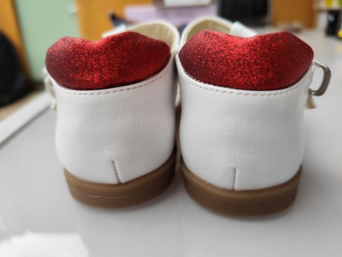 Sandales neuves - photo numéro 2