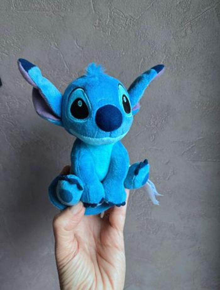 Peluche shoulder/épaule Stitch neuf Disneylandparis