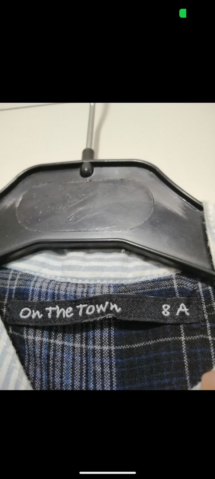 Belle blouse On The Town à carreaux bleu marine et blanc. Taille 8 ans - photo numéro 3