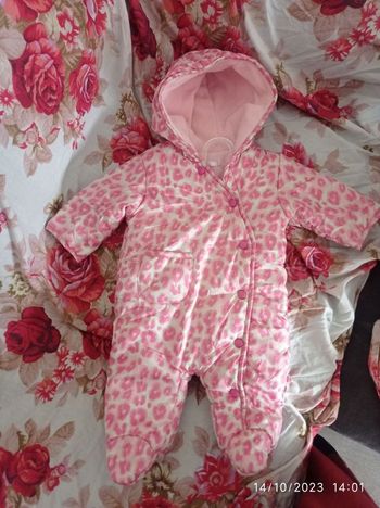 Combinaison bébé de 3  mois à fourrure