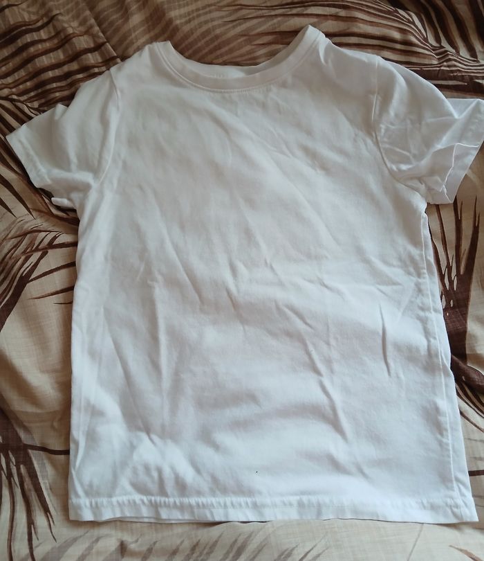 Tee shirt