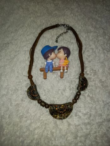 Collier ethnique marron / beige comme neuf