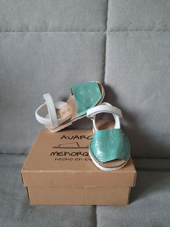 Sandales minorquines nu-pieds Avarca Menorquina pointure 23 neuf avec étiquettes