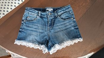 Short 10 ans