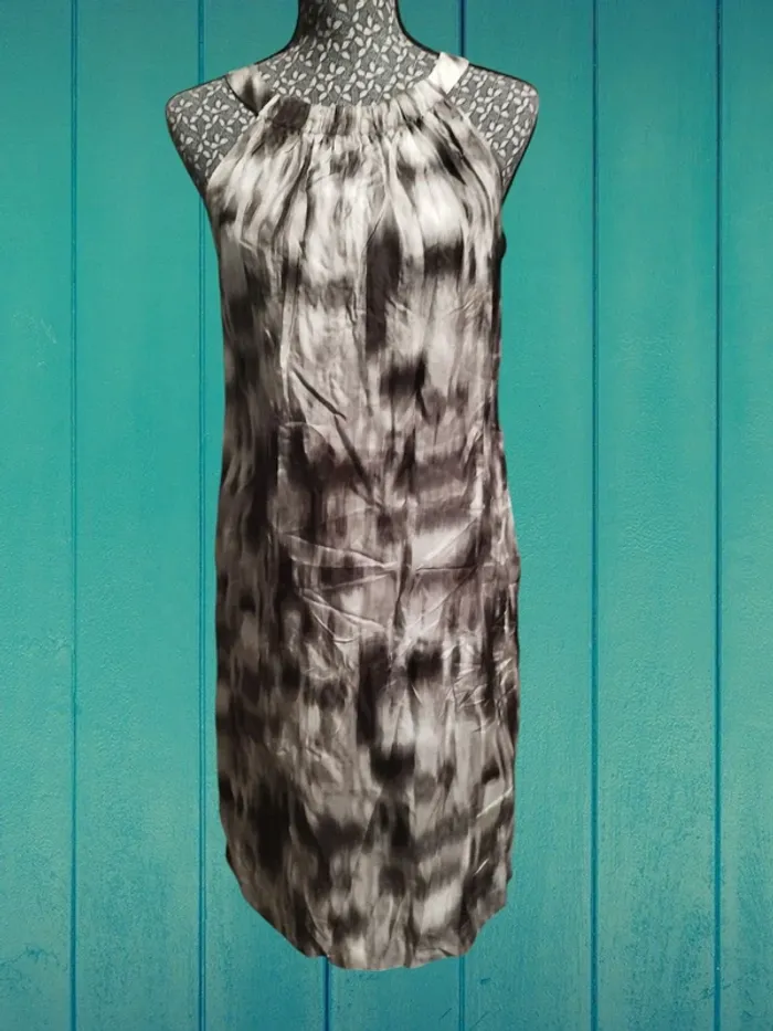 Robe sans manche