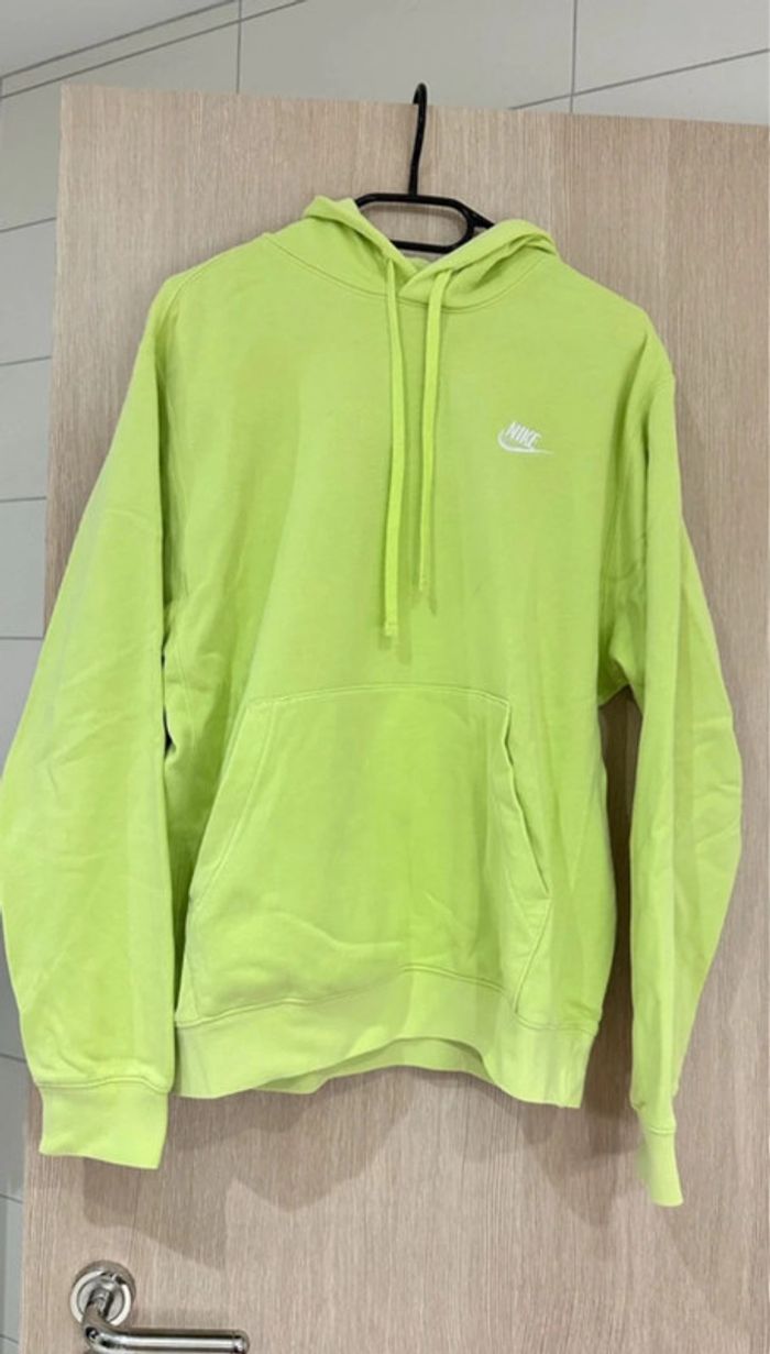 Sweat Nike fluo - photo numéro 2