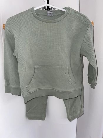 Ensemble pull et jogging garçon taille 24 mois