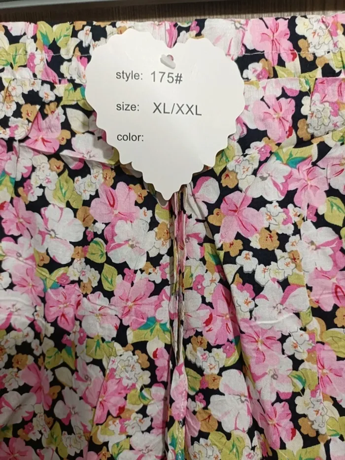 Short rose neuf taille 40 - photo numéro 6