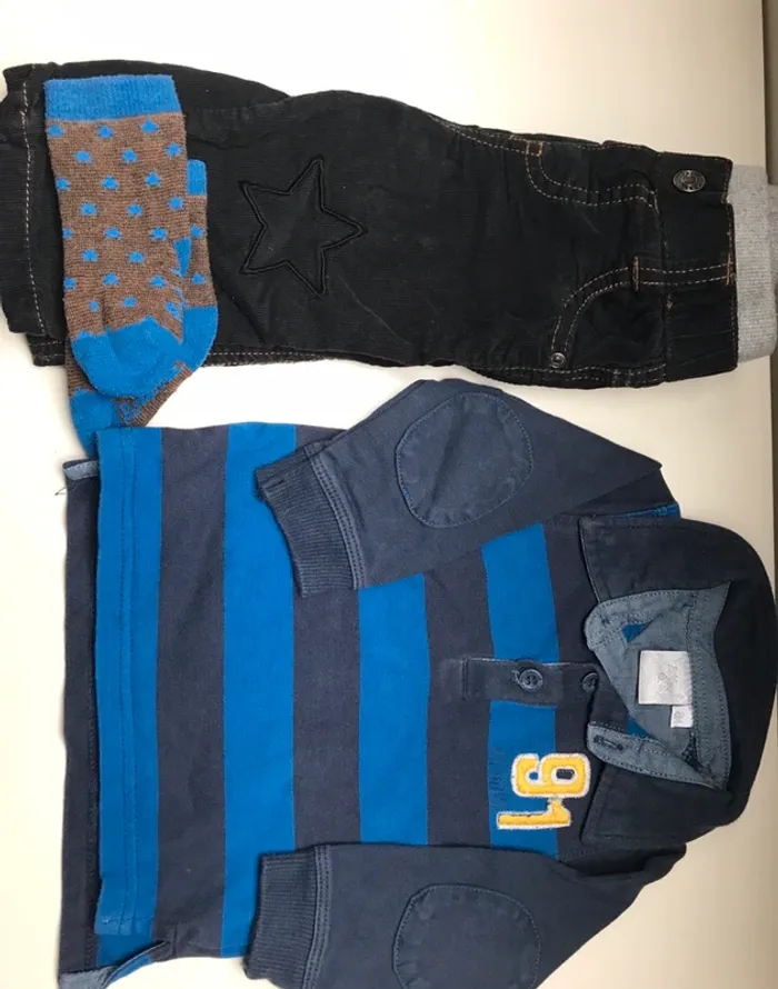 Ensemble pantalon velours, polo et chaussettes 6 mois