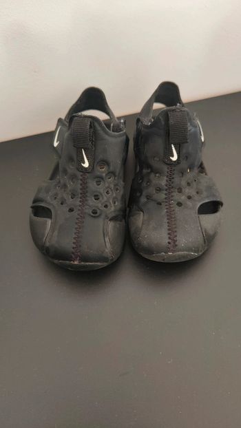 Sandales Nike pointure 21