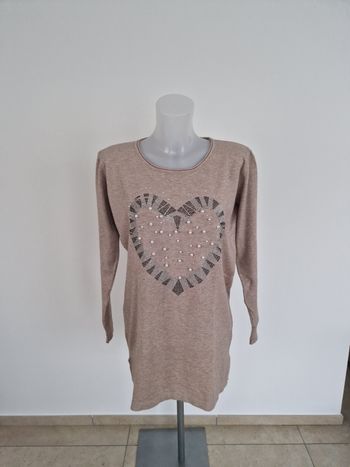 Haut taupe avec motif cœur Sweet Girl
