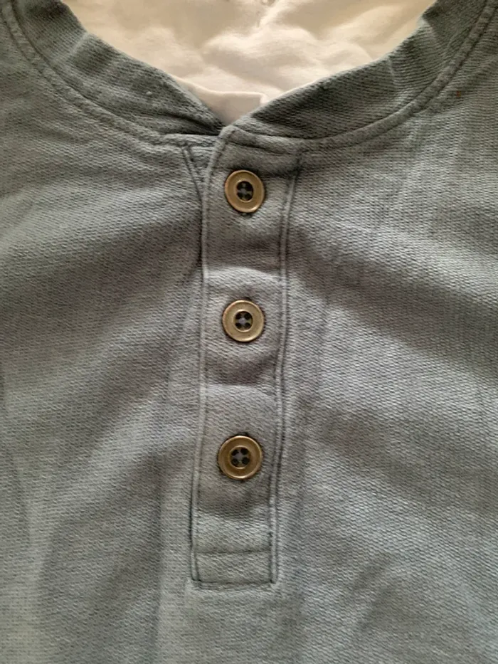 Polo gris - photo numéro 4