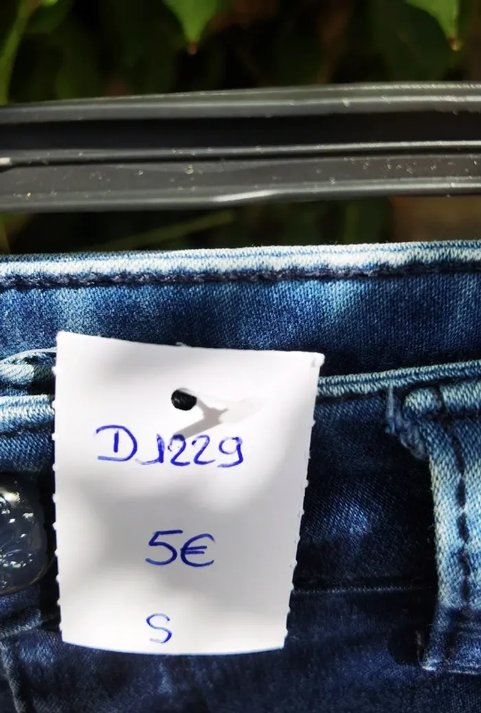 D1229/2 jeans femme taille S - photo numéro 3