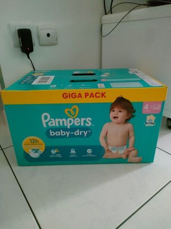 Couche taille 4 giga pack 140 couches