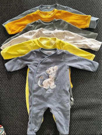 Lot de 7 pijamas 3 à 6 mois | 60 à 68cm