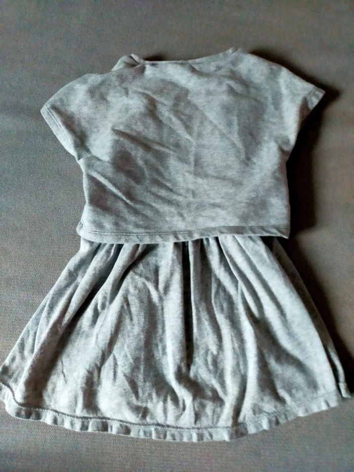Robe fille – United Colors of Benetton – Taille 2 ans - photo numéro 2